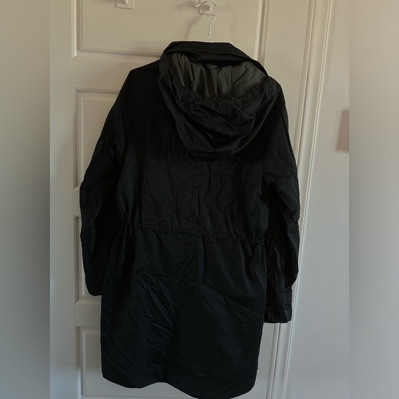 Aritzia Babaton The Group Black Waterproof Rain Coat in Small - Picture 3 of 5
